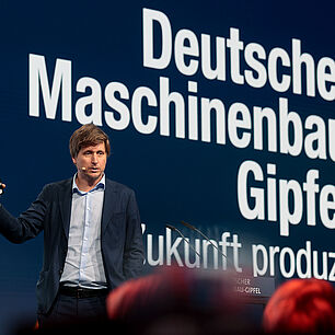 Foto vom 15. Deutschen Maschinenbau-Gipfel 2025 in Berlin - Sprecherbild