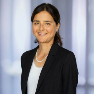Portraitbild von Samira Sultan - Sprecherin auf dem Deutschen Maschinenbau-Gipfel 2025