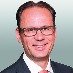 Oliver Bendig - Sprecher auf dem Deutschen Maschinenbau-Gipfel 2025