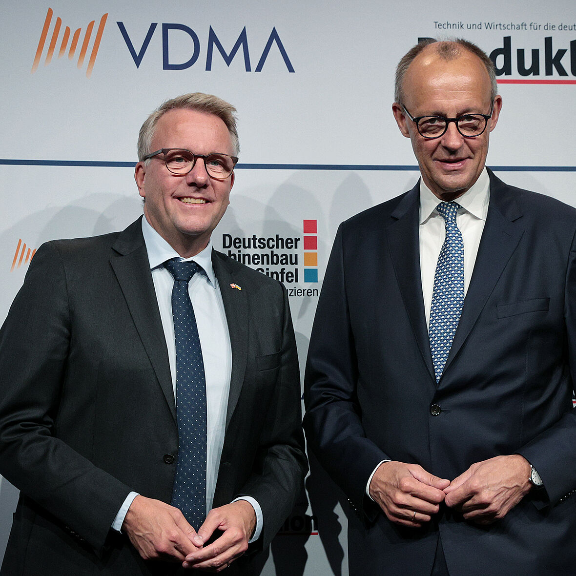 Foto vom 15. Deutschen Maschinenbau-Gipfel 2025 in Berlin - Merz und Bødskov