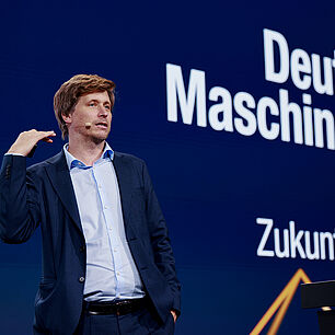Foto vom 15. Deutschen Maschinenbau-Gipfel 2025 in Berlin - Sprecherbild