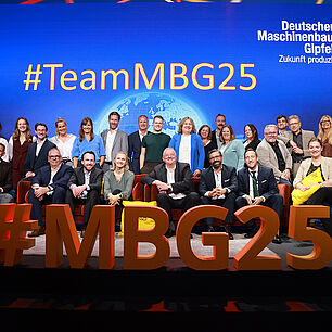 Foto vom Deutschen Maschinenbau-Gipfel 2025 - Team